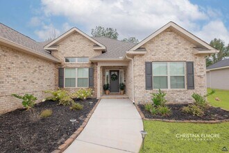 214 Creek Ridge Dr in Warner Robins, GA - Building Photo - Building Photo