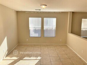 9548 Glen Iris St in Las Vegas, NV - Foto de edificio - Building Photo