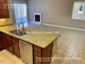 1612 Midford Ln in Lincoln, CA - Building Photo - Building Photo