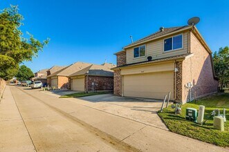 9440 Park Garden Dr in Frisco, TX - Foto de edificio - Building Photo