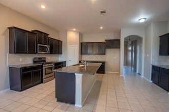 1605 Lake Pine Dr in Little Elm, TX - Building Photo - Building Photo