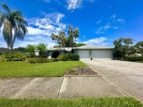 2780 Landmark Dr in Clearwater, FL - Building Photo - Building Photo