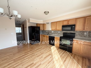 2088 Oakcrest Cir in Castle Rock, CO - Building Photo - Building Photo