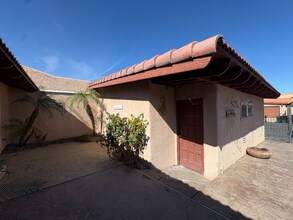 3495 Villa Hermosa Dr in Las Vegas, NV - Building Photo - Building Photo