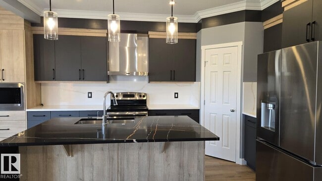 42 Tilia Pl in Spruce Grove, AB - Building Photo - Building Photo