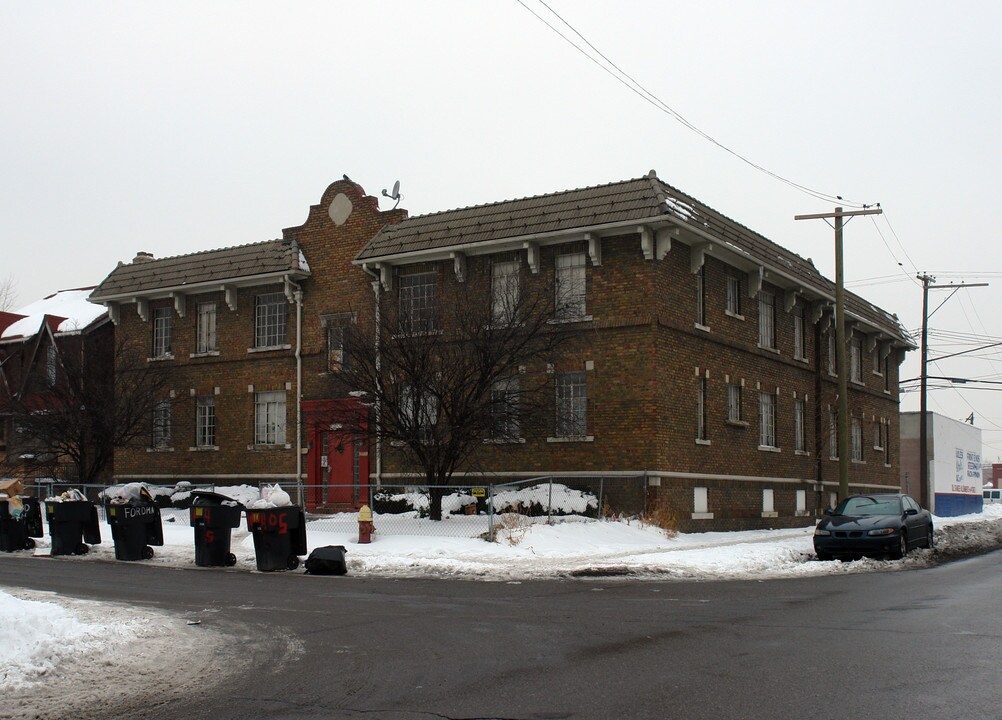14299 Fordham St in Detroit, MI - Foto de edificio