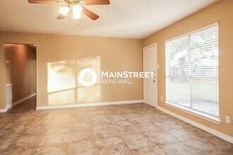 17959 Windy Knoll Dr in Houston, TX - Building Photo - Building Photo