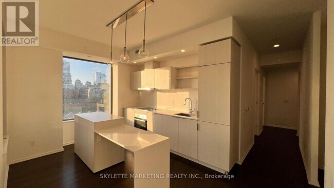 12-712 Bonnycastle St in Toronto, ON - Building Photo - Building Photo