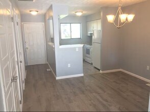 7767 Betsy Ross Cir in Dayton, OH - Building Photo - Building Photo