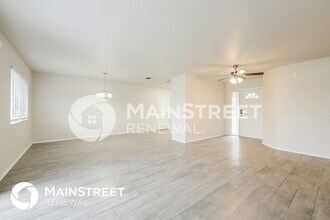 4740 Escalante Dr in North Port, FL - Building Photo - Building Photo