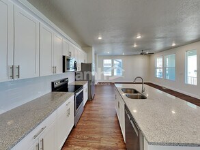 11122 S Seagrass Dr in South Jordan, UT - Building Photo - Building Photo