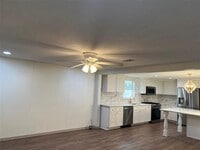 743 Yorkshire St photo'