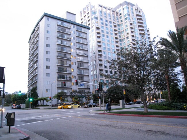 10747 Wilshire Blvd, Unit PH 4