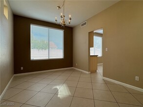 816 Canterbury Cross Pl, Unit AUCPZC in Las Vegas, NV - Building Photo - Building Photo