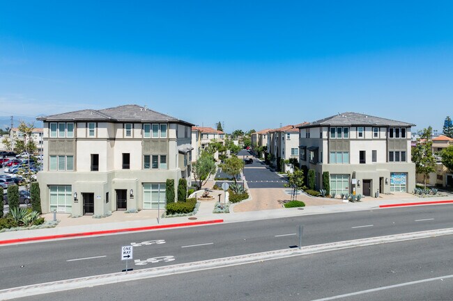 11175 Legion LOOP in El Monte, CA - Foto de edificio - Building Photo