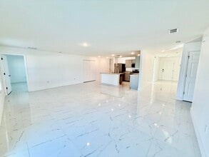 205 SW Chelsea Terrace in Port St. Lucie, FL - Building Photo - Building Photo