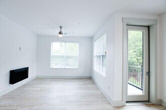 25 Whistler Ct in Saratoga Springs, NY - Foto de edificio - Building Photo