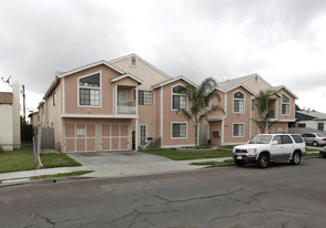 4460-4466 Altadena Ave Apartments