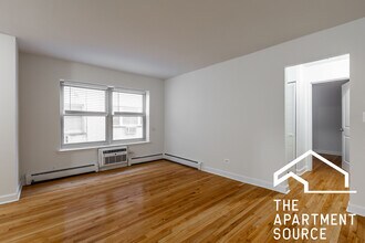 6830 N Sheridan Rd in Chicago, IL - Building Photo - Building Photo