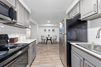 Highland Park in Tempe, AZ - Foto de edificio - Building Photo