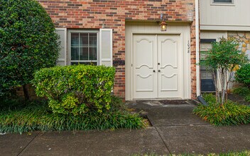 7914 Gleason Dr in Knoxville, TN - Building Photo - Building Photo