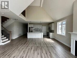 147 Courtland St in Collingwood, ON - Building Photo - Building Photo
