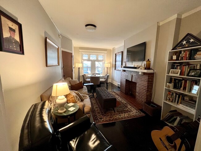 228 S Madison St, Unit 1 in Allentown, PA - Foto de edificio - Building Photo