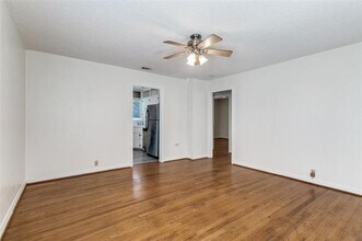 6523 Santa Fe Ave in Dallas, TX - Building Photo - Building Photo