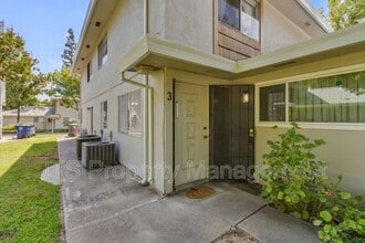 6436 Bremen Dr in Citrus Heights, CA - Building Photo - Building Photo