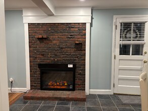 10 Roosevelt Rd in Wakefield, MA - Foto de edificio - Building Photo