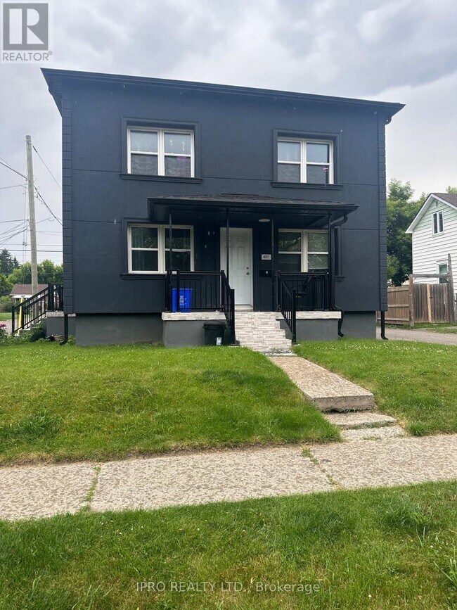 481 Howard St in Oshawa, ON - Building Photo - Building Photo