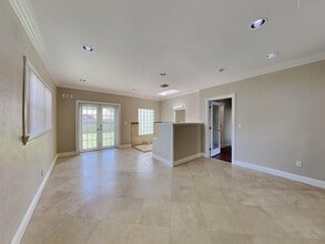 8450 SW 27th Terrace in Miami, FL - Building Photo - Building Photo