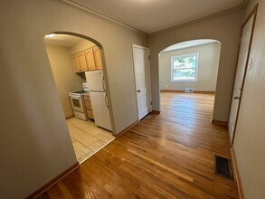 1430 Staub Ct NE in Cedar Rapids, IA - Building Photo - Building Photo