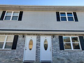 24444 Sounder Ln in Waynesville, MO - Building Photo