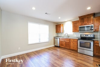 17 Baker St in Dahlonega, GA - Building Photo - Building Photo