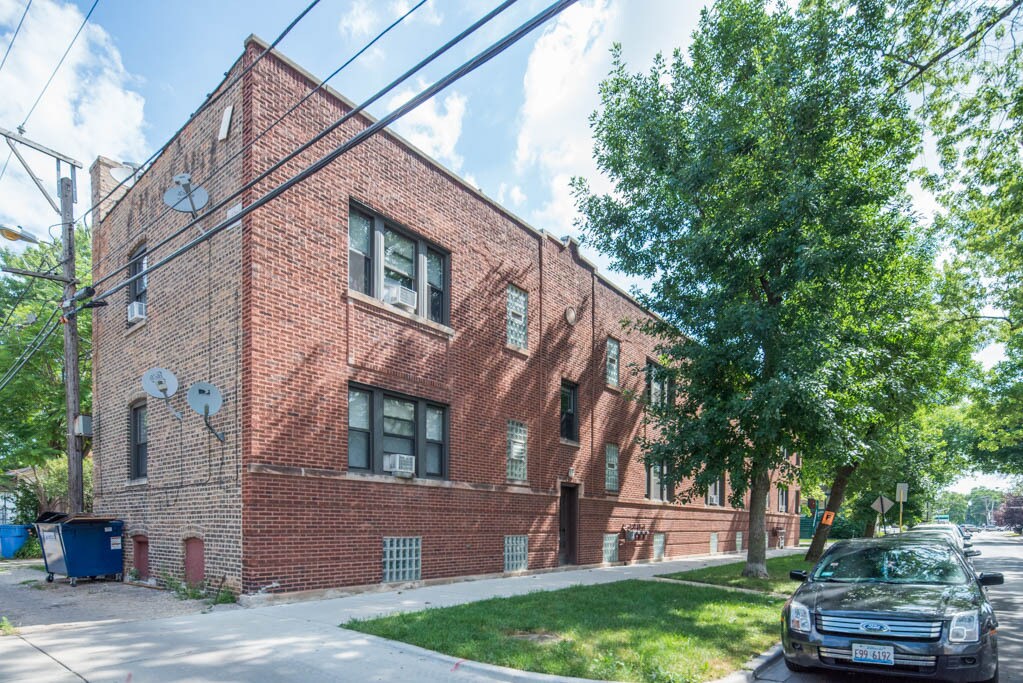 3506 W Grace St in Chicago, IL - Building Photo