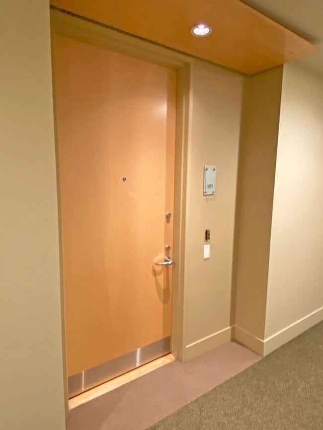 38 N Almaden Blvd in San Jose, CA - Building Photo - Building Photo