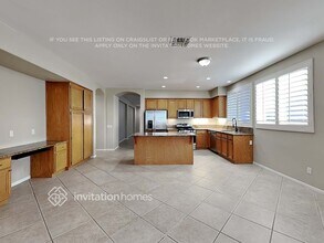 43561 Tirano Dr in Temecula, CA - Foto de edificio - Building Photo