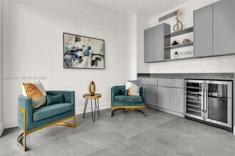 2100 Miami Rd in Fort Lauderdale, FL - Building Photo - Building Photo