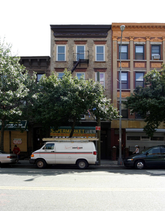 611 Vanderbilt Ave in Brooklyn, NY - Foto de edificio