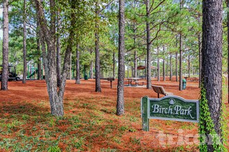 22 Crimson Ct in Columbia, SC - Foto de edificio - Building Photo