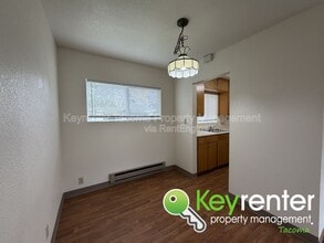 5720 62nd St W in University Place, WA - Building Photo - Building Photo