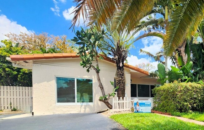 7509 Arthur St in Hollywood, FL - Building Photo - Building Photo