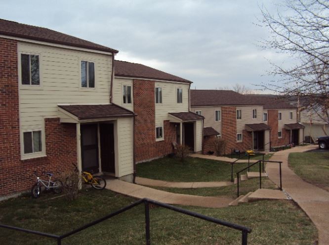 Forum Manor Apartments in Rolla, MO - Building Photo