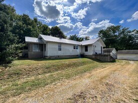 1414 S Lincoln St in Bloomington, IN - Building Photo