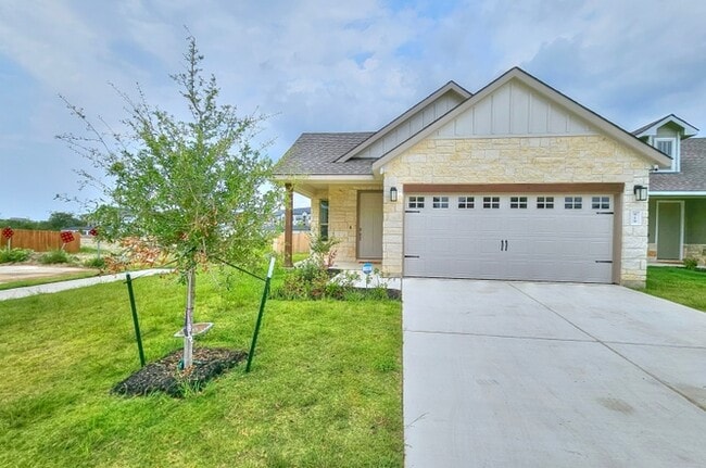 property at 919 Toledo Bend Dr