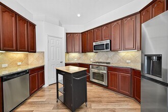16930 Creek Mountain Dr in Houston, TX - Building Photo - Building Photo