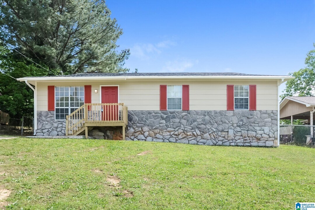 541 Closhire Ln in Birmingham, AL - Building Photo