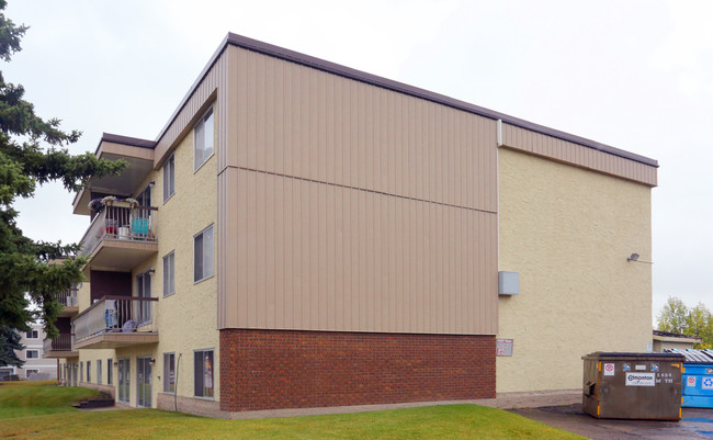 Duggan Manor in Edmonton, AB - Building Photo - Building Photo