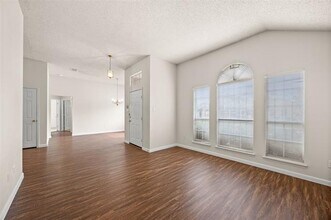 2521 Creek Crossing Rd in Mesquite, TX - Building Photo - Building Photo